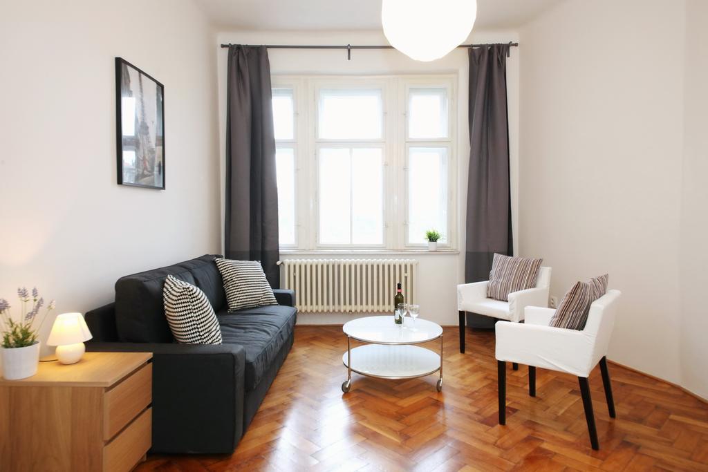 Apartments With 2 Bathrooms- 5 Minutes From Old Town - 102 M2 프라하 외부 사진