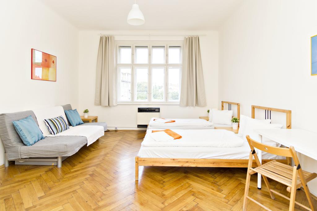 Apartments With 2 Bathrooms- 5 Minutes From Old Town - 102 M2 프라하 외부 사진