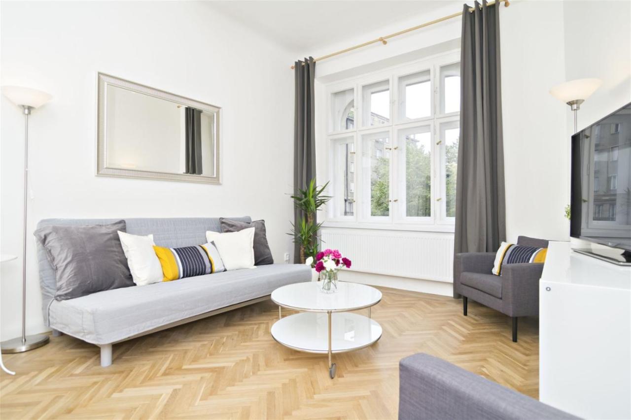 Apartments With 2 Bathrooms- 5 Minutes From Old Town - 102 M2 프라하 외부 사진