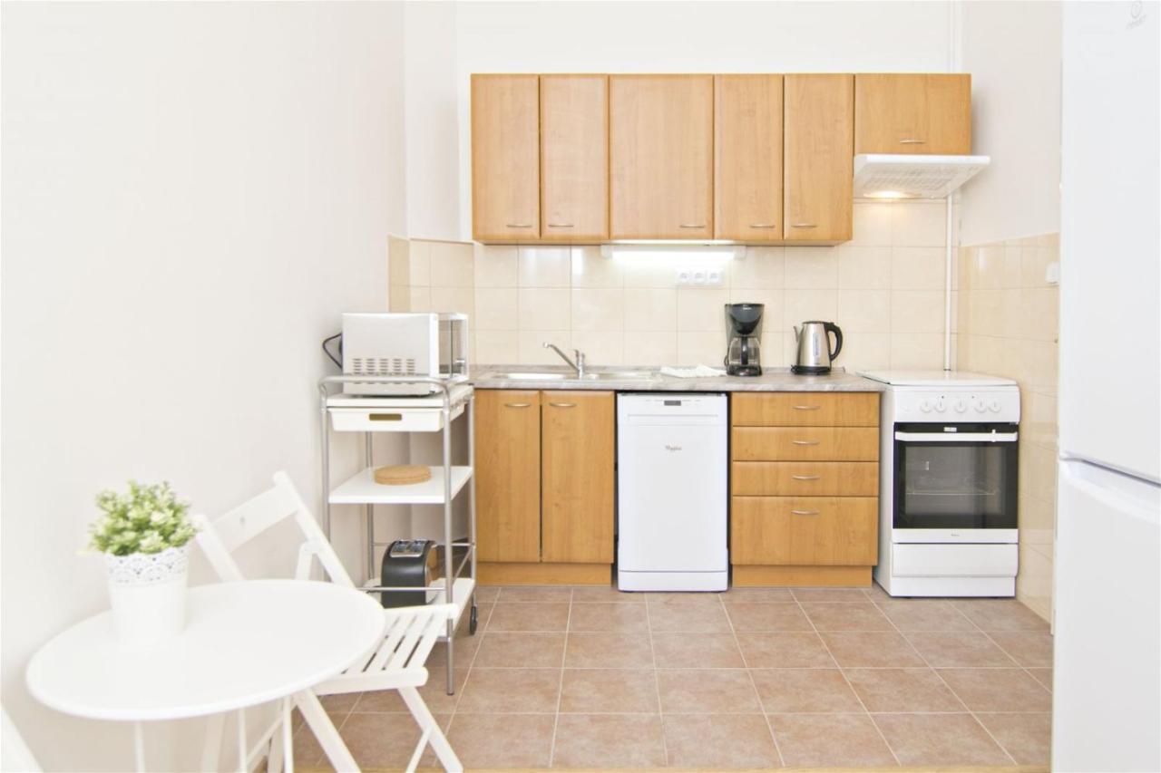 Apartments With 2 Bathrooms- 5 Minutes From Old Town - 102 M2 프라하 외부 사진