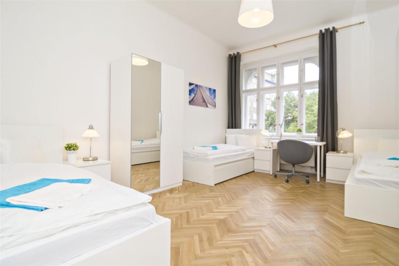 Apartments With 2 Bathrooms- 5 Minutes From Old Town - 102 M2 프라하 외부 사진