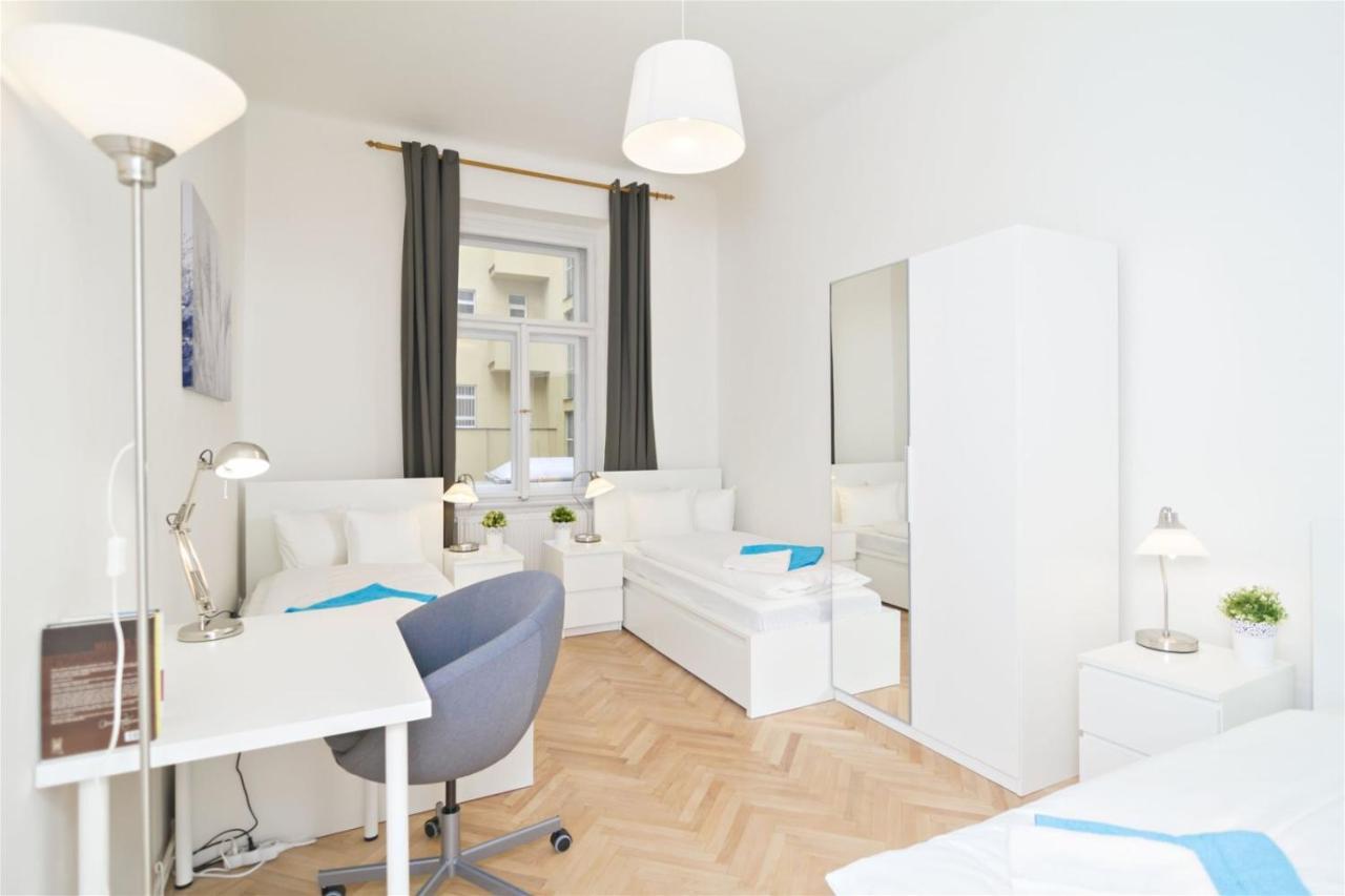 Apartments With 2 Bathrooms- 5 Minutes From Old Town - 102 M2 프라하 외부 사진