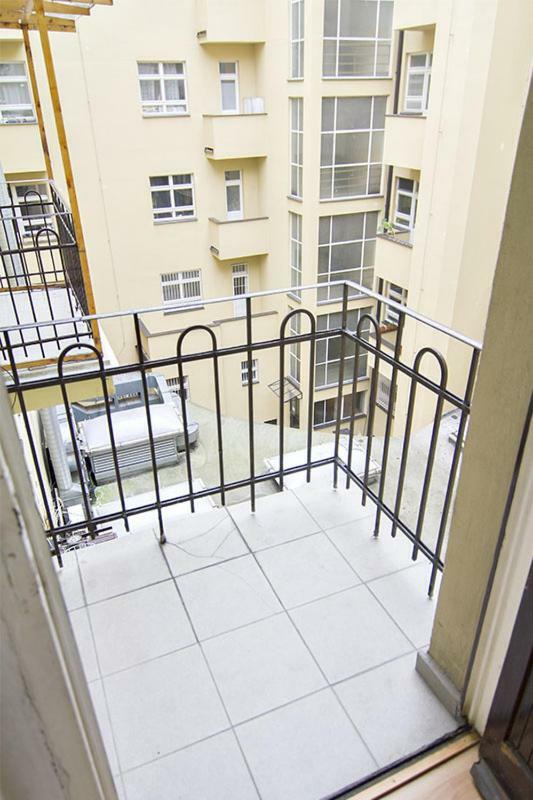 Apartments With 2 Bathrooms- 5 Minutes From Old Town - 102 M2 프라하 외부 사진