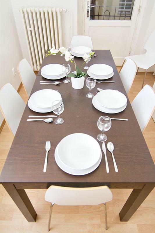 Apartments With 2 Bathrooms- 5 Minutes From Old Town - 102 M2 프라하 외부 사진