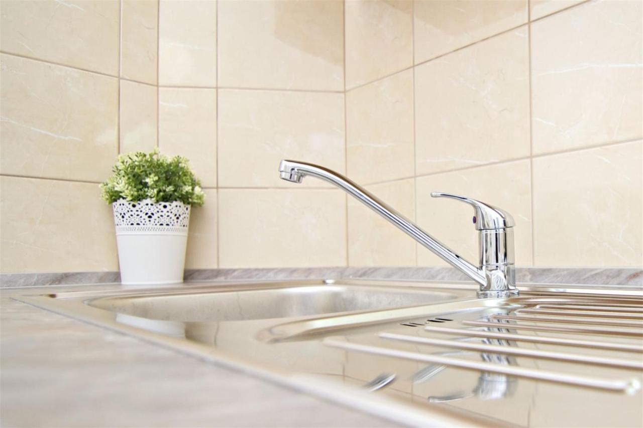 Apartments With 2 Bathrooms- 5 Minutes From Old Town - 102 M2 프라하 외부 사진